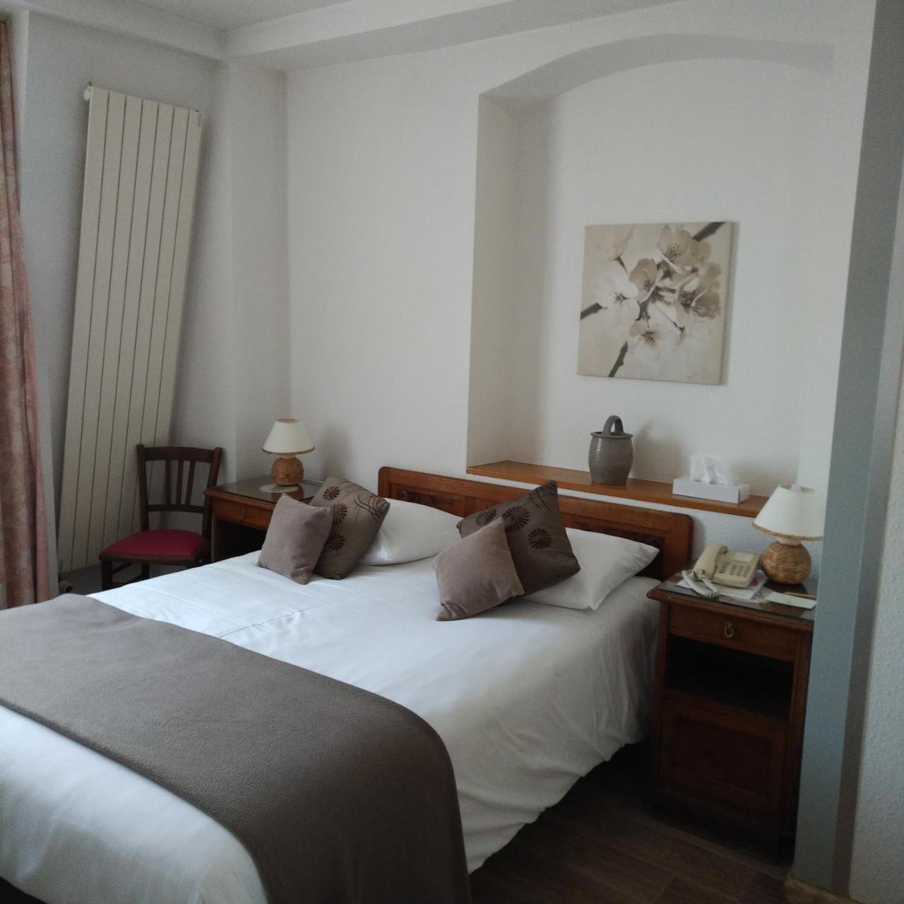Hotel Logis Notre-dame - Restaurant Ouvert Midi Et Soir Sauf Dimanche Soir 3*
